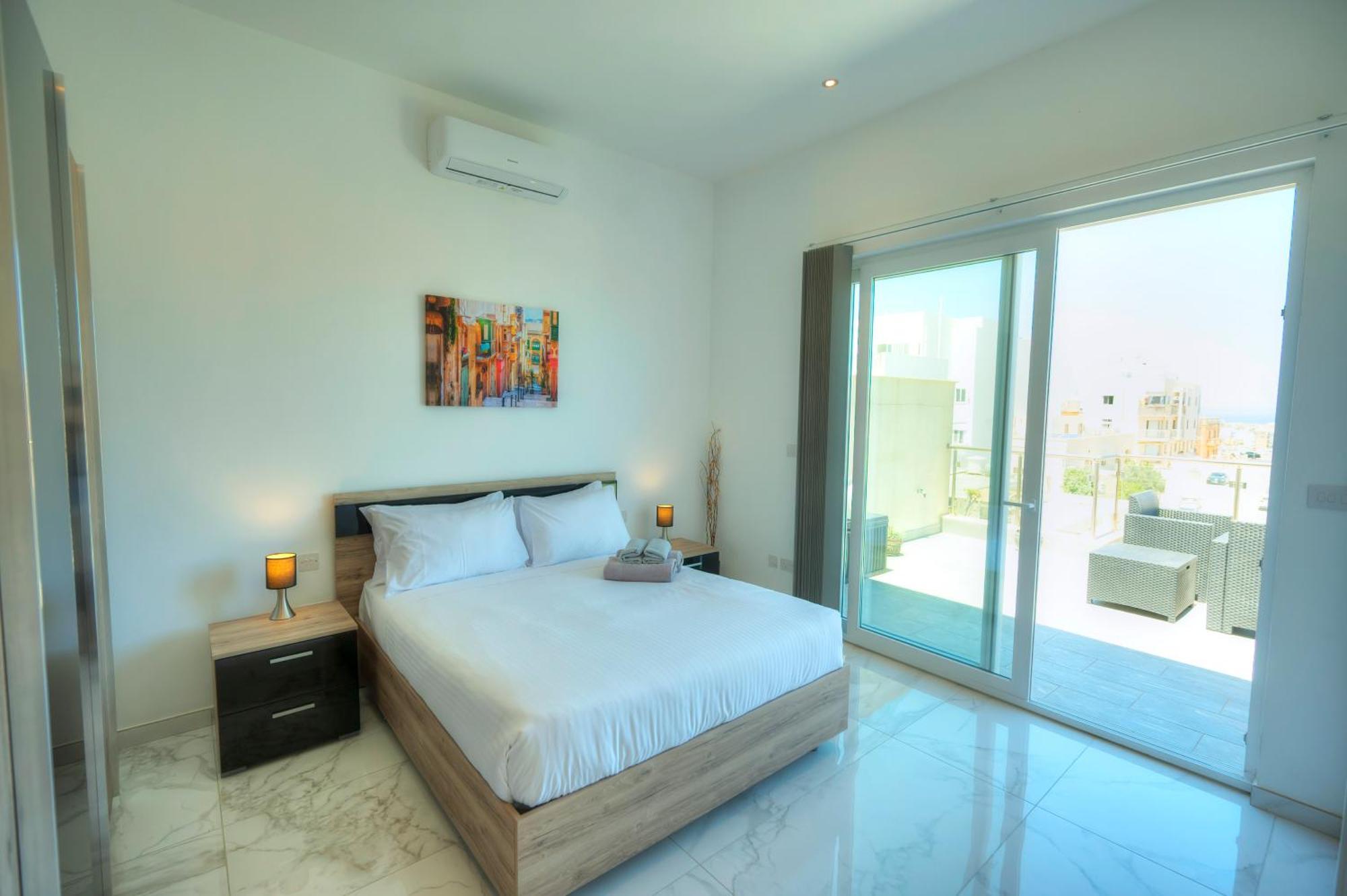 Apartment Luxurious Penthouse With 2 Large Terraces Dger1-1 Saint Julian's