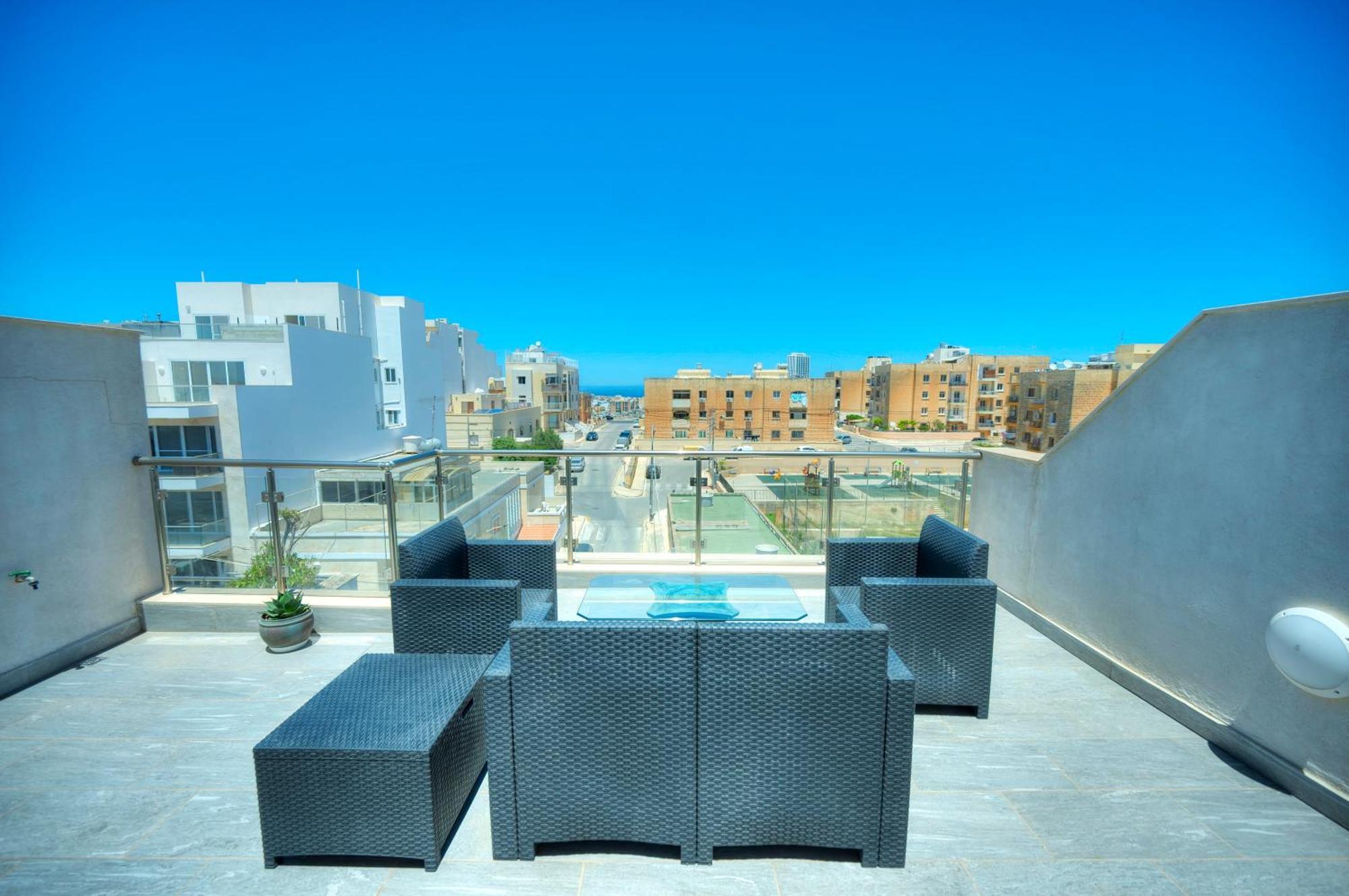 Luxurious Penthouse With 2 Large Terraces Dger1-1 Apartment Saint Julian's