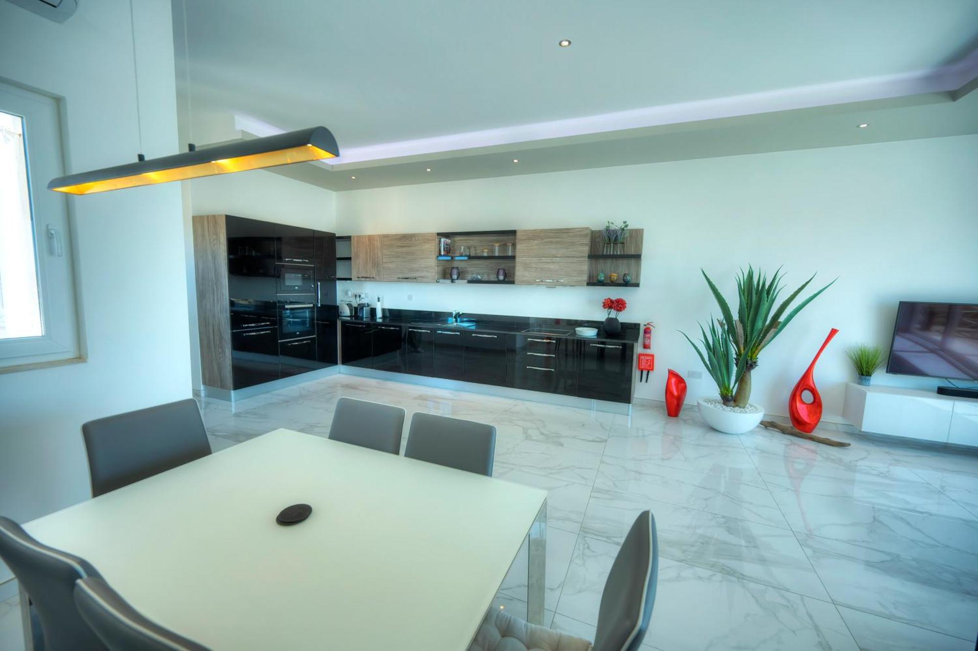 Apartment Luxurious Penthouse With 2 Large Terraces Dger1-1