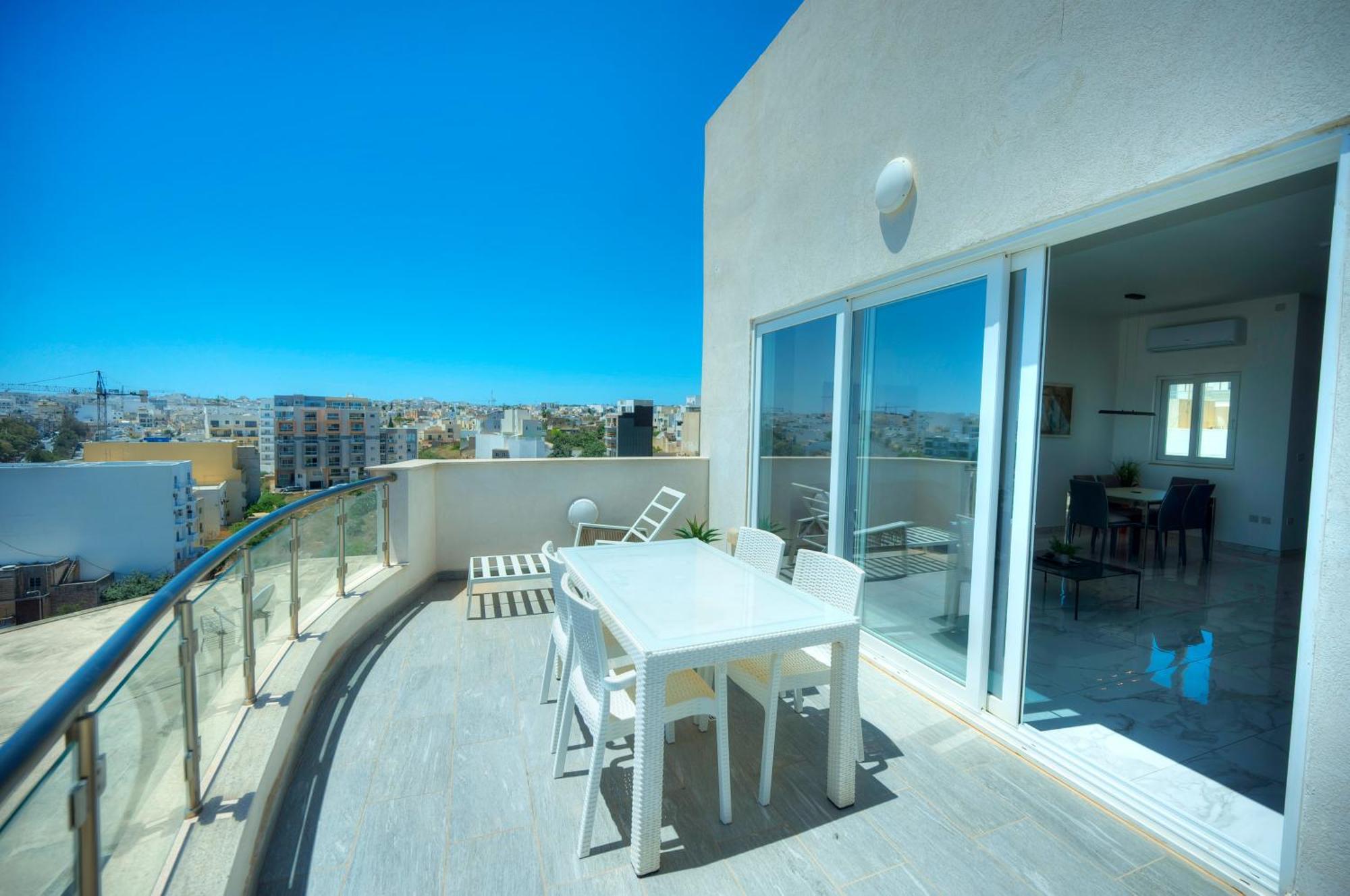 Luxurious Penthouse With 2 Large Terraces Dger1-1 * Saint Julian's